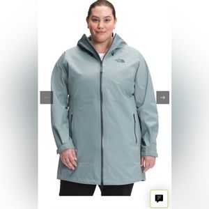 THE NORTH FACE Women’s Plus Futurelight Dryzzle Parka